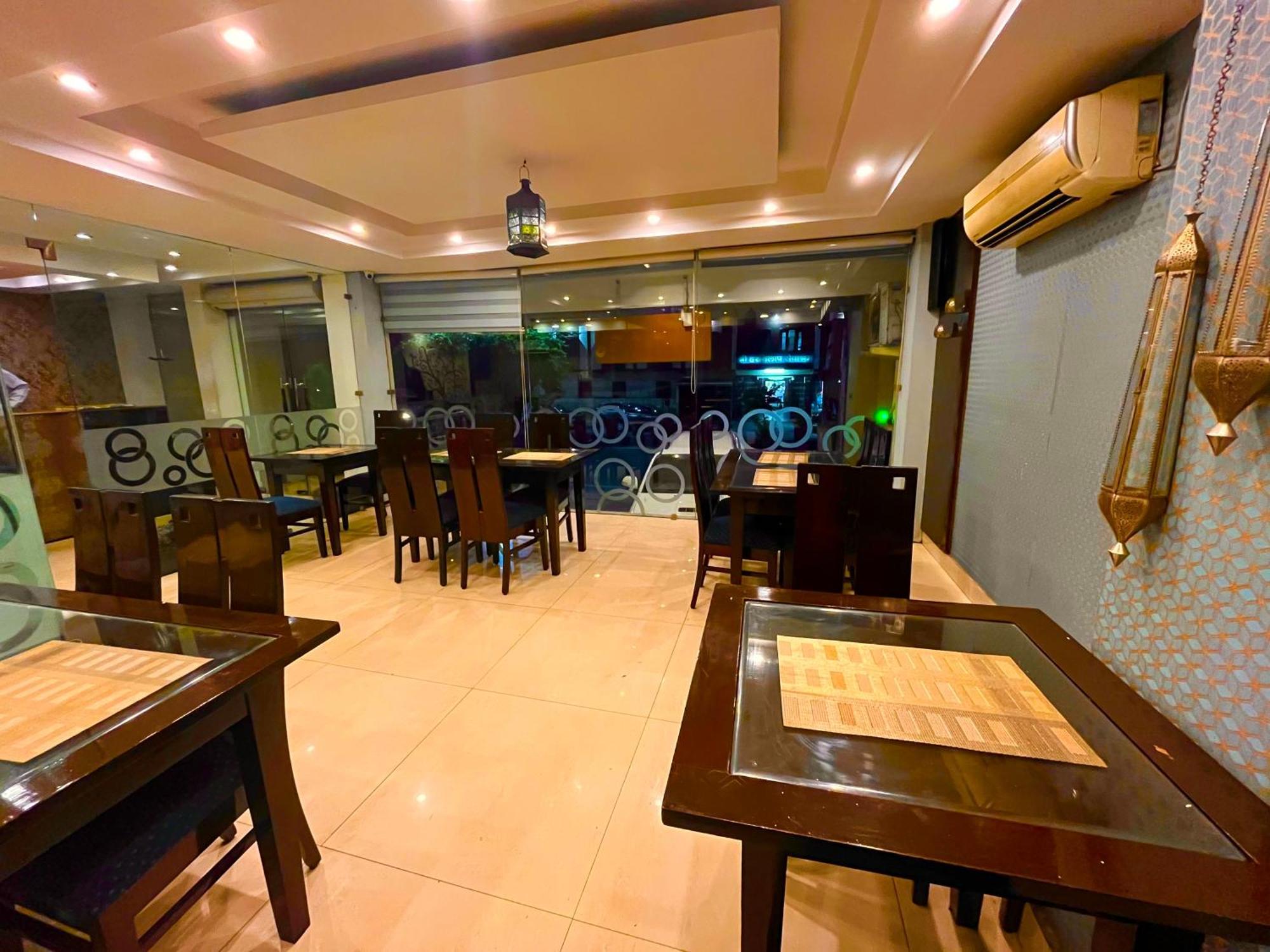 Palki Cafe & Stay Ludhiana Extérieur photo